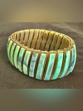Vintage Bergere expansion stretch bracelet in Turquoise BLUE